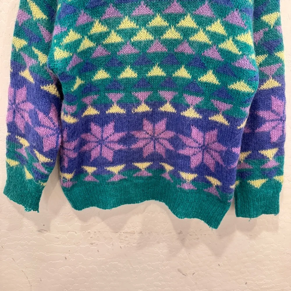 Gallagher shoulder sweater snowflake